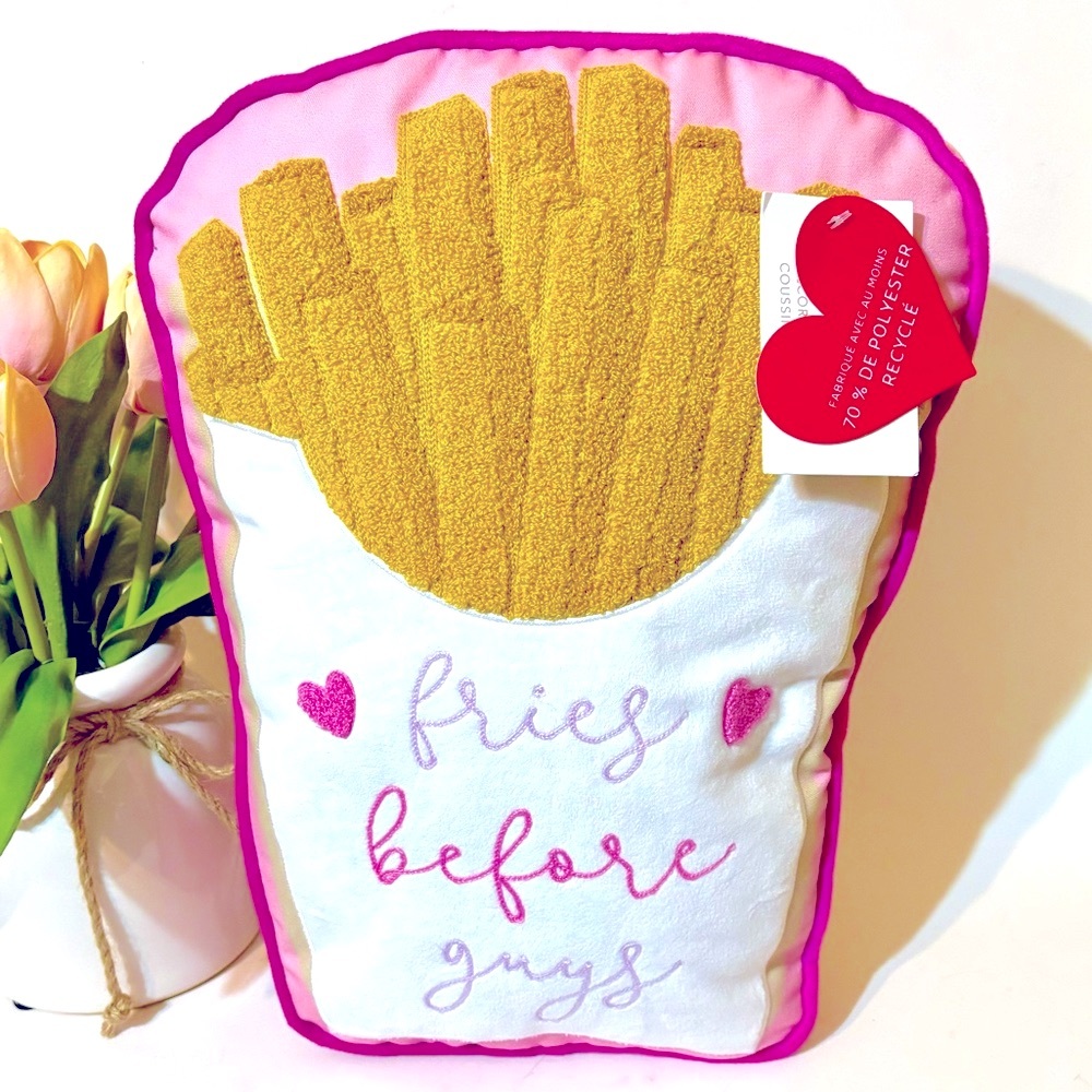 💕Isaac Mizrahi “Fries Before Guys” Pillow